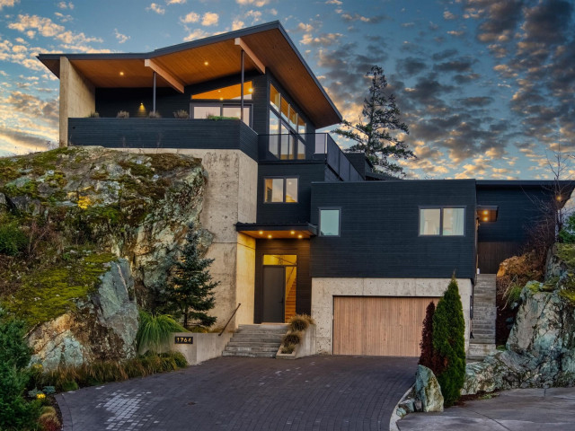 Pemberton Bluff Chalet